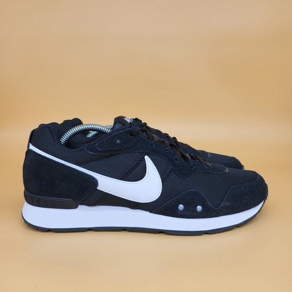 New Nike Venture Runner Men's Running Shoes Size 10 - Picture 3 of 8
